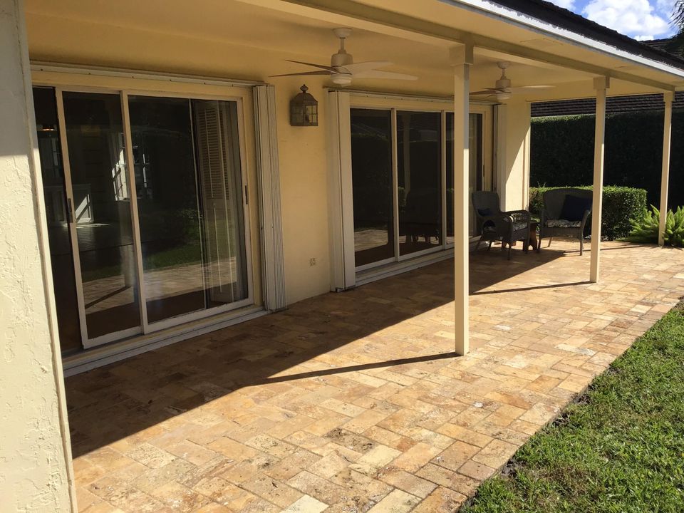 For Sale: $539,900 (3 beds, 2 baths, 2203 Square Feet)