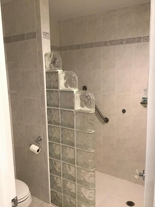 For Sale: $539,900 (3 beds, 2 baths, 2203 Square Feet)