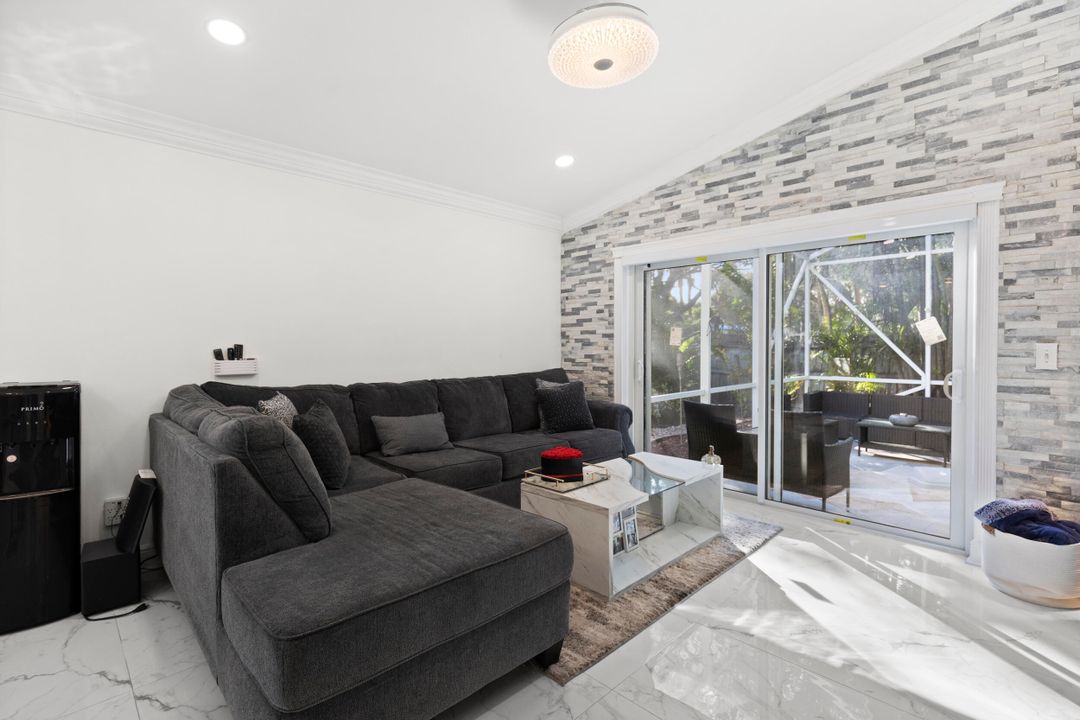 待售: $550,000 (3 贝兹, 2 浴室, 1802 平方英尺)