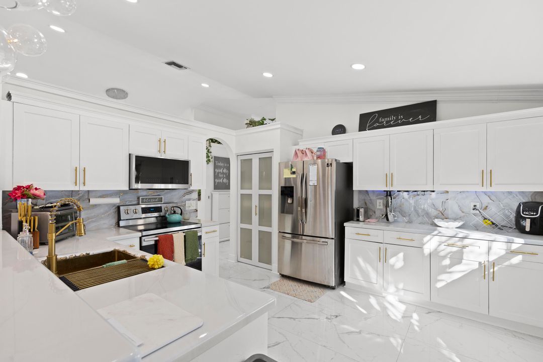 待售: $550,000 (3 贝兹, 2 浴室, 1802 平方英尺)