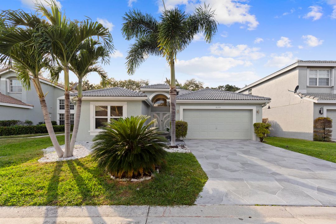 待售: $550,000 (3 贝兹, 2 浴室, 1802 平方英尺)