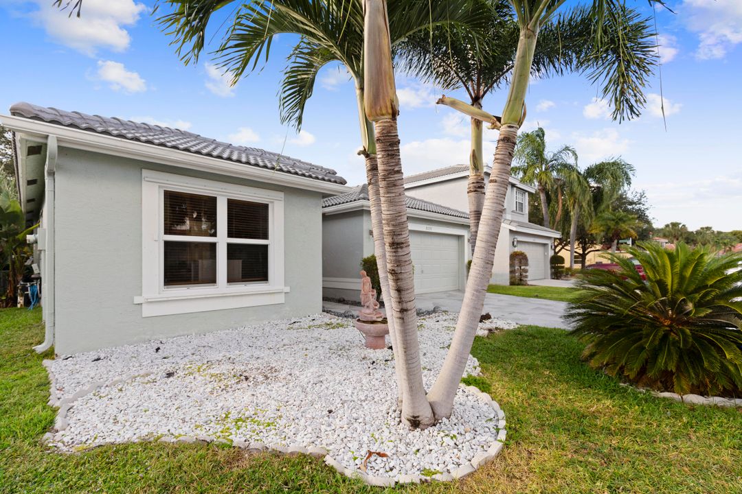 待售: $550,000 (3 贝兹, 2 浴室, 1802 平方英尺)