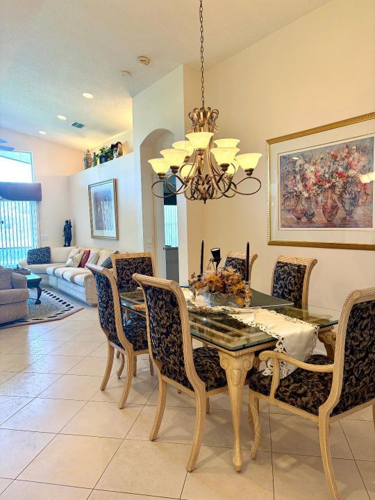 Active With Contract: $430,000 (3 beds, 2 baths, 1779 Square Feet)