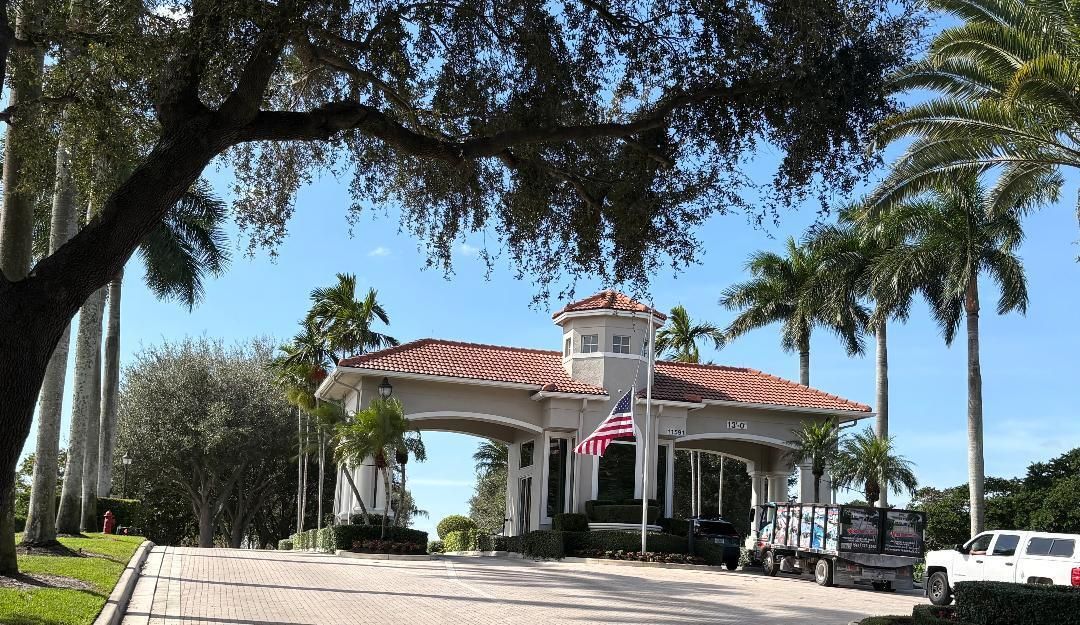 Active With Contract: $430,000 (3 beds, 2 baths, 1779 Square Feet)