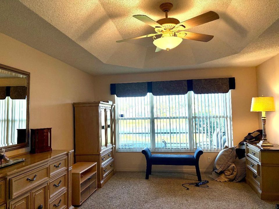 Active With Contract: $430,000 (3 beds, 2 baths, 1779 Square Feet)