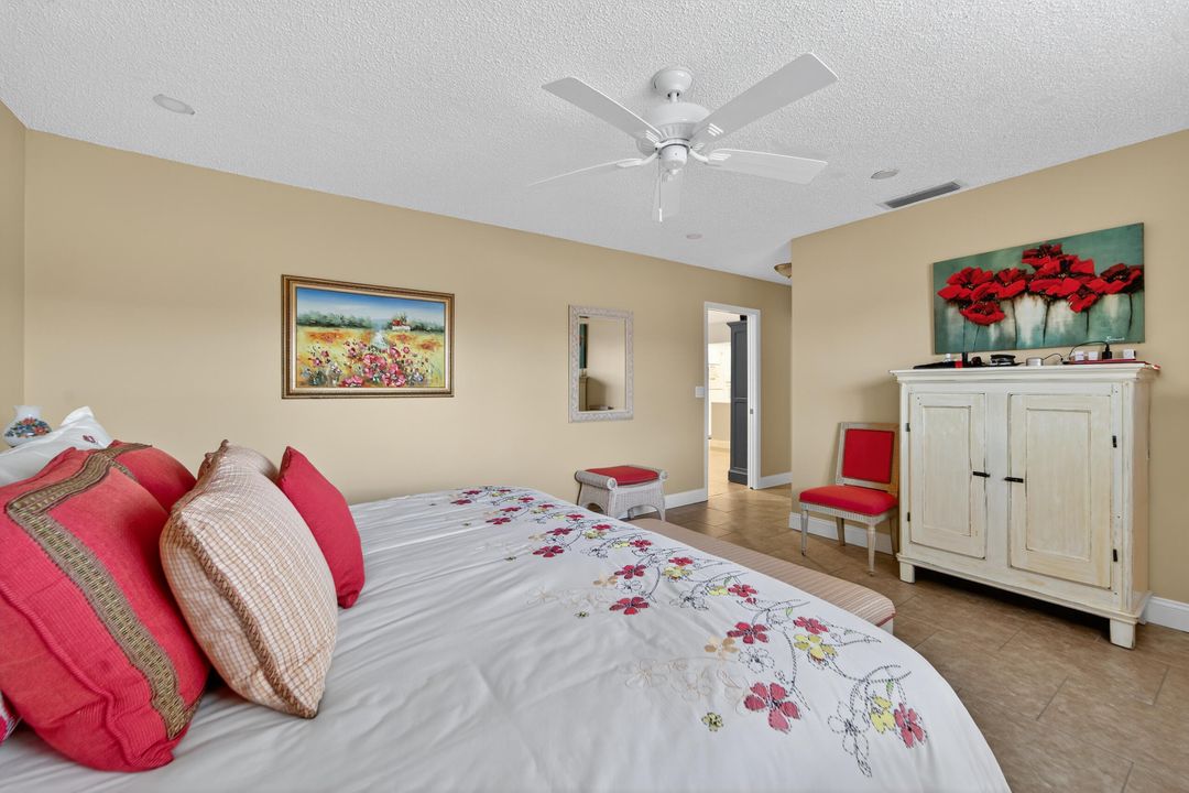 На продажу: $235,000 (2 спален, 2 ванн, 1700 Квадратных фут)