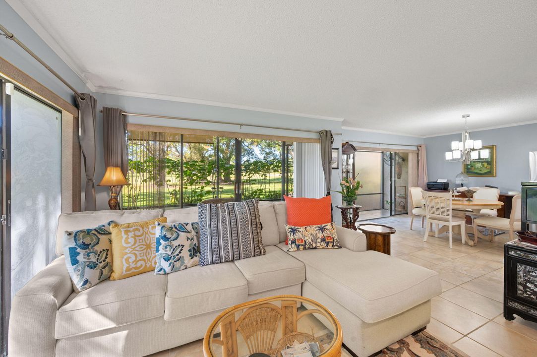 На продажу: $159,000 (2 спален, 2 ванн, 1549 Квадратных фут)