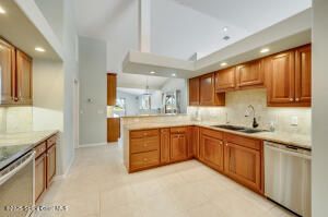 待售: $775,000 (3 贝兹, 3 浴室, 2935 平方英尺)