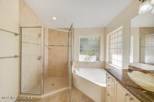 待售: $775,000 (3 贝兹, 3 浴室, 2935 平方英尺)