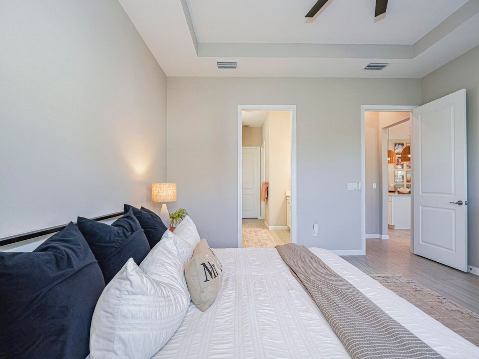 For Sale: $529,000 (3 beds, 3 baths, 2131 Square Feet)