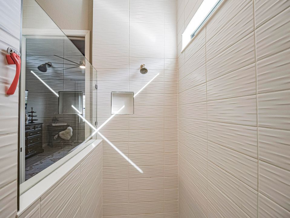 For Sale: $529,000 (3 beds, 3 baths, 2131 Square Feet)