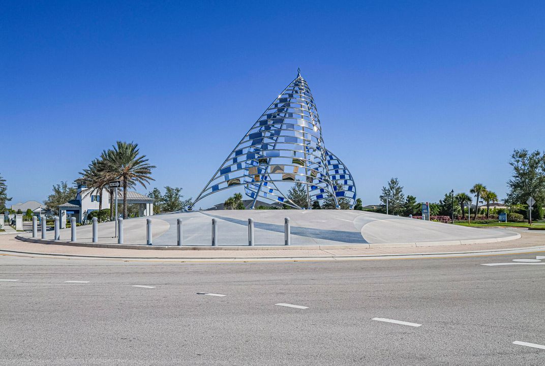 For Sale: $529,000 (3 beds, 3 baths, 2131 Square Feet)