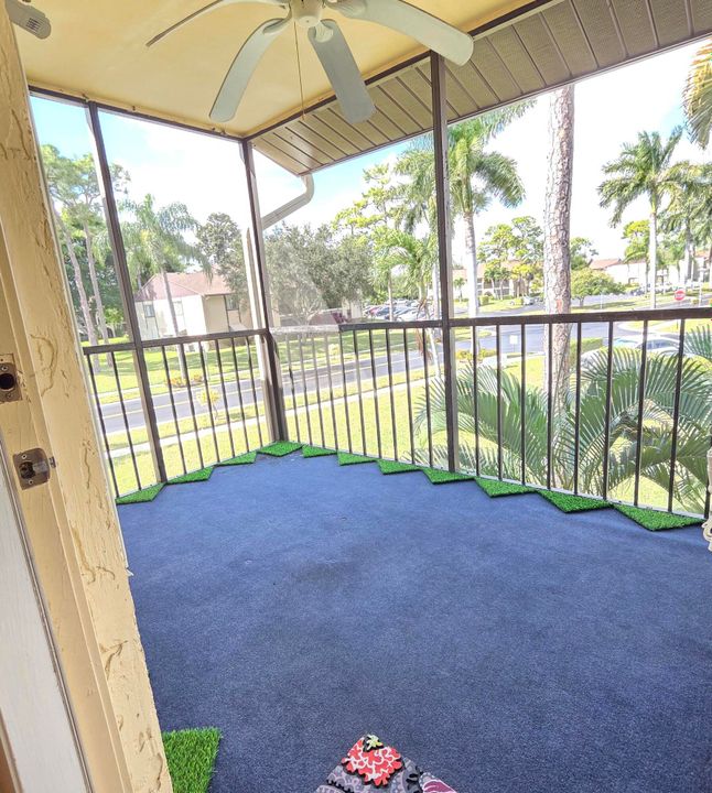 For Sale: $109,000 (1 beds, 1 baths, 632 Square Feet)