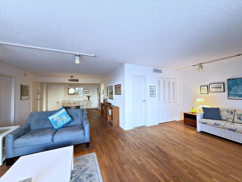 На продажу: $470,000 (1 спален, 2 ванн, 1224 Квадратных фут)