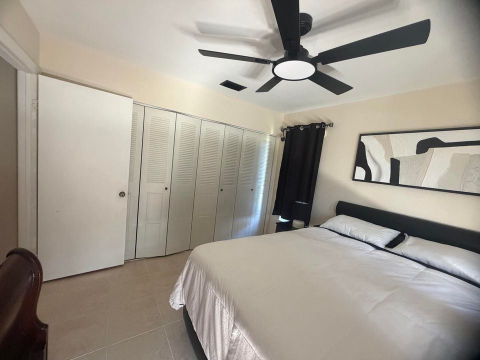 En Venta: $329,000 (2 camas, 2 baños, 1379 Pies cuadrados)