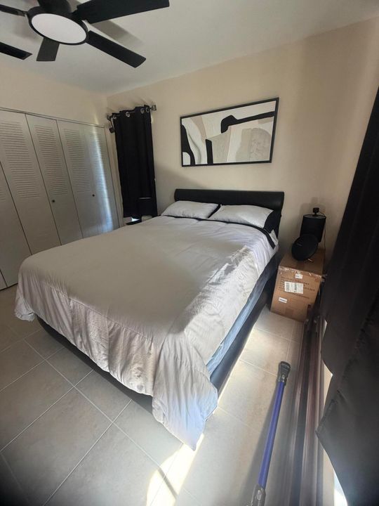 En Venta: $329,000 (2 camas, 2 baños, 1379 Pies cuadrados)