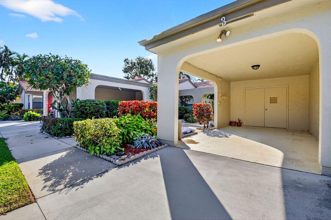 For Sale: $265,000 (2 beds, 2 baths, 1608 Square Feet)