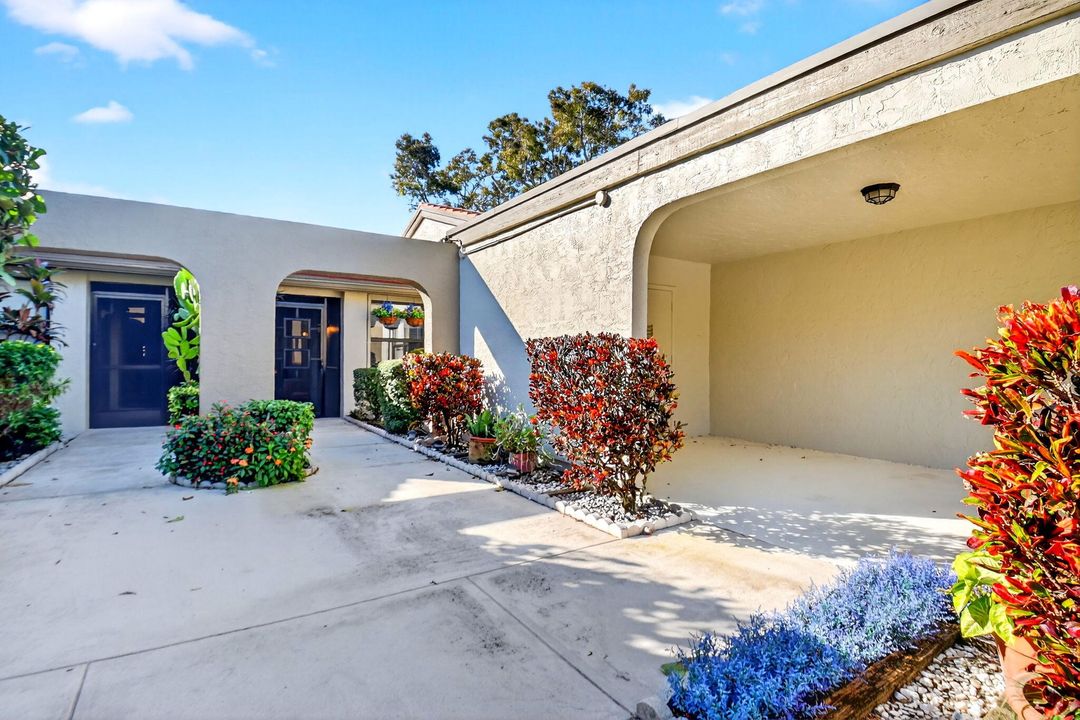 For Sale: $265,000 (2 beds, 2 baths, 1608 Square Feet)