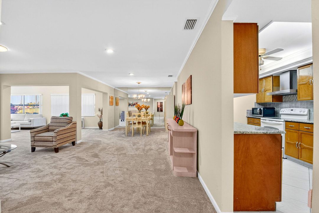 For Sale: $265,000 (2 beds, 2 baths, 1608 Square Feet)