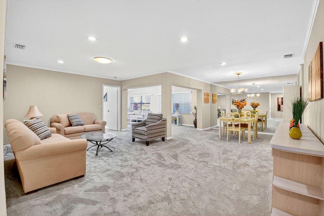 For Sale: $265,000 (2 beds, 2 baths, 1608 Square Feet)