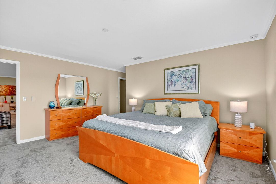 For Sale: $265,000 (2 beds, 2 baths, 1608 Square Feet)