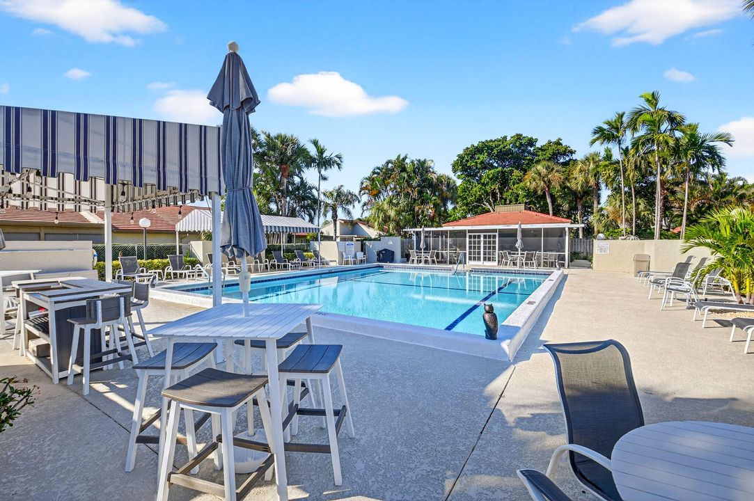 For Sale: $265,000 (2 beds, 2 baths, 1608 Square Feet)