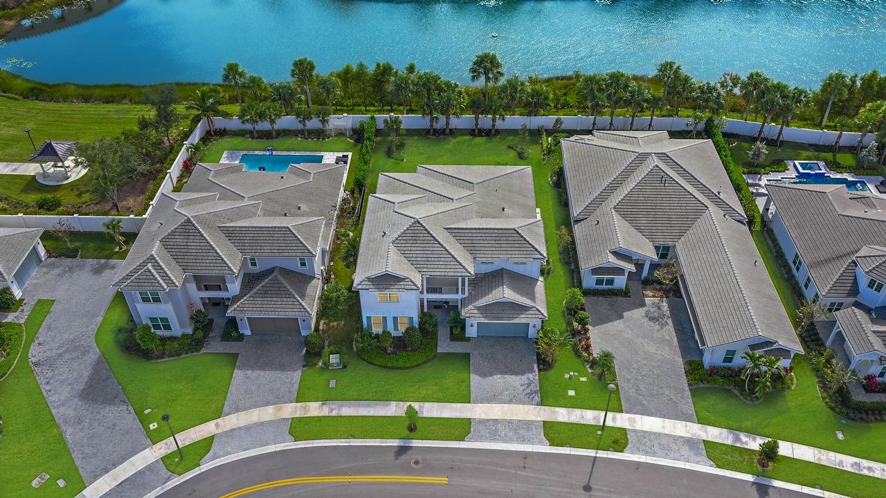 На продажу: $1,499,000 (5 спален, 4 ванн, 3852 Квадратных фут)