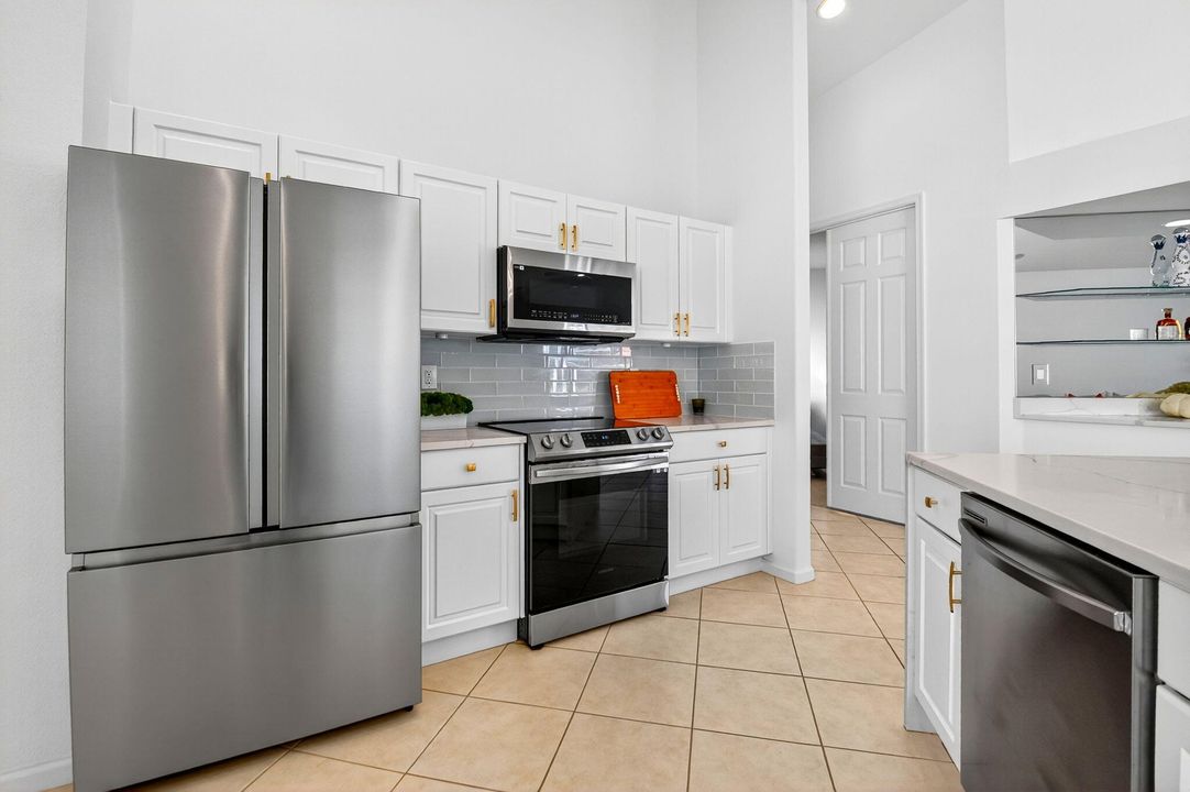 For Sale: $495,000 (3 beds, 2 baths, 1617 Square Feet)
