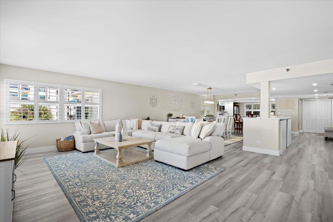 На продажу: $785,000 (3 спален, 2 ванн, 1978 Квадратных фут)