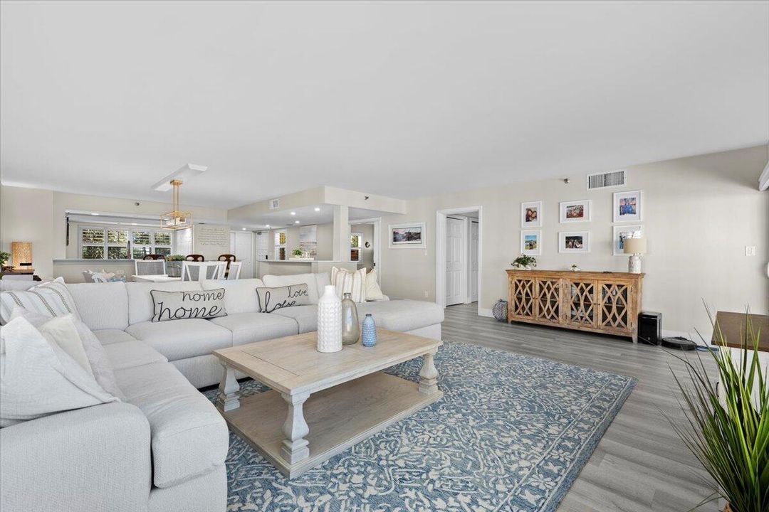 На продажу: $785,000 (3 спален, 2 ванн, 1978 Квадратных фут)