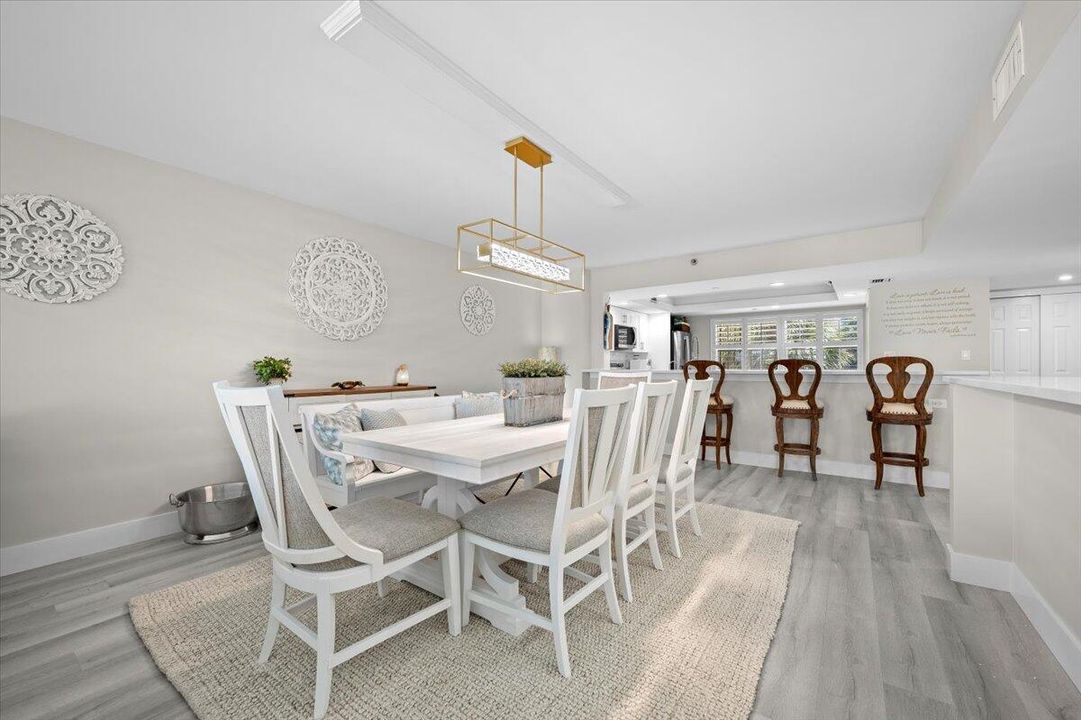 На продажу: $785,000 (3 спален, 2 ванн, 1978 Квадратных фут)