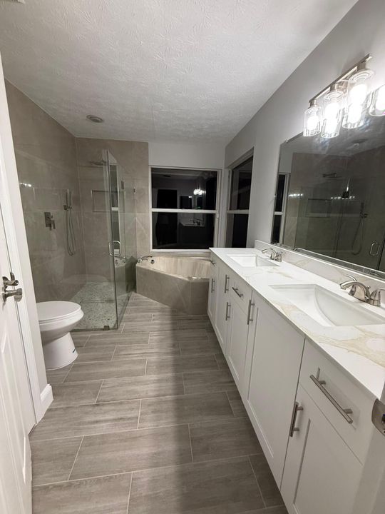 For Sale: $475,000 (4 beds, 2 baths, 1914 Square Feet)