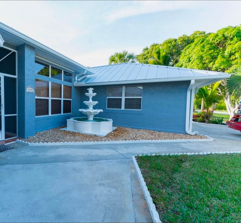 For Sale: $475,000 (4 beds, 2 baths, 1914 Square Feet)