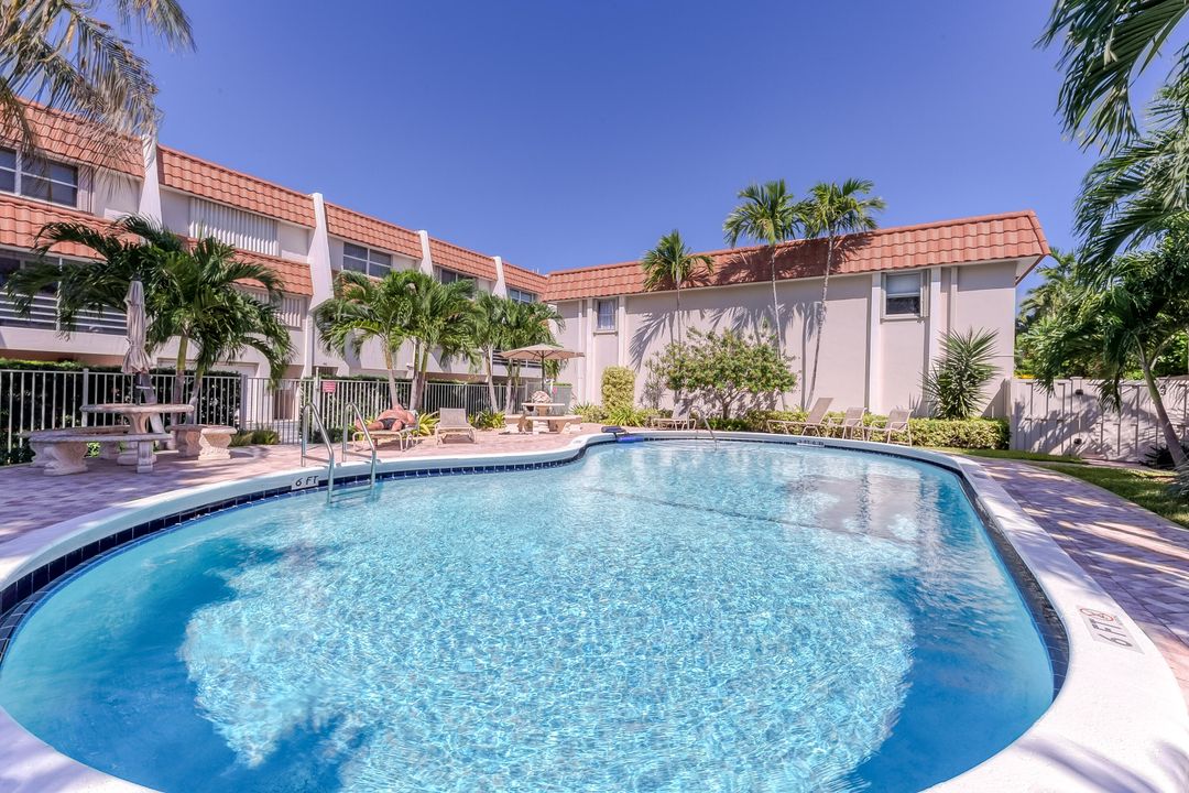 На продажу: $569,000 (3 спален, 3 ванн, 2168 Квадратных фут)