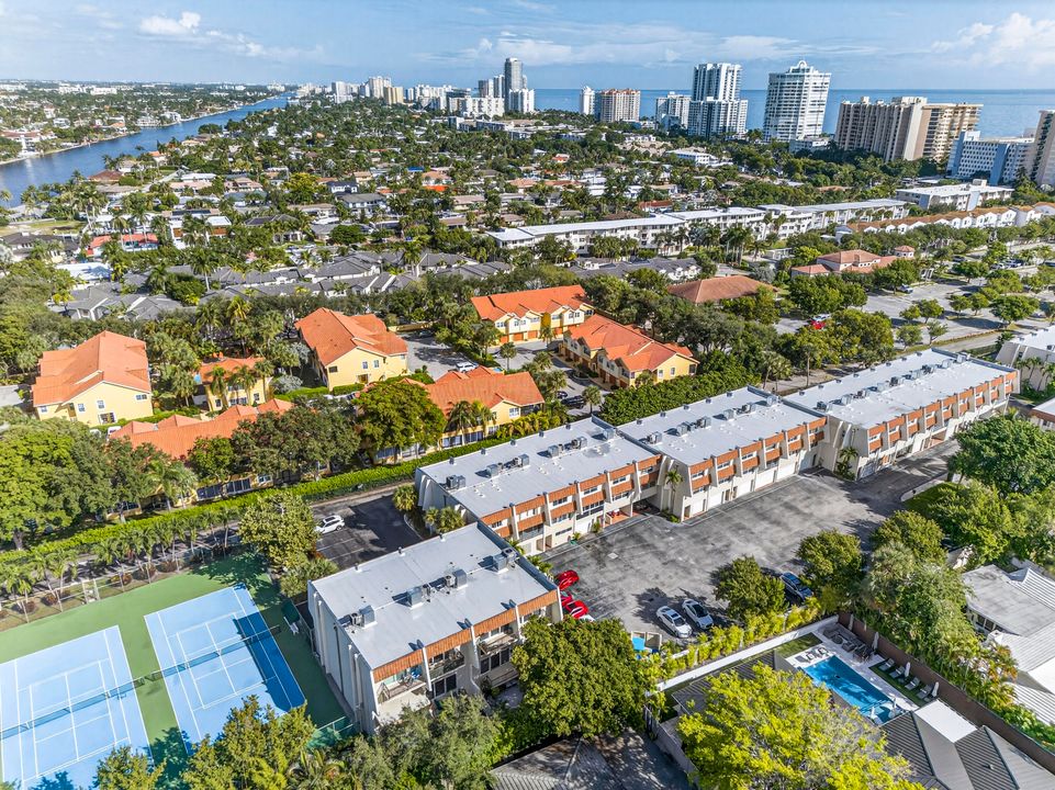 На продажу: $569,000 (3 спален, 3 ванн, 2168 Квадратных фут)