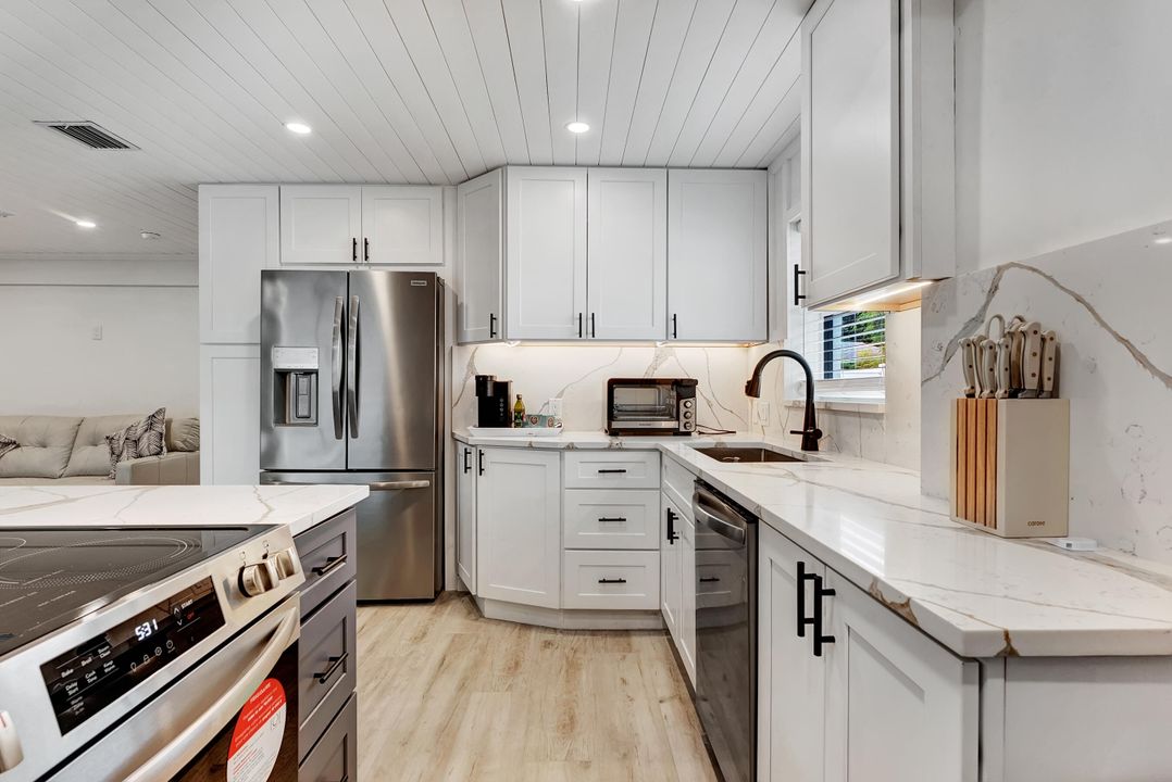 В аренду: $4,500 (3 спален, 2 ванн, 1107 Квадратных фут)