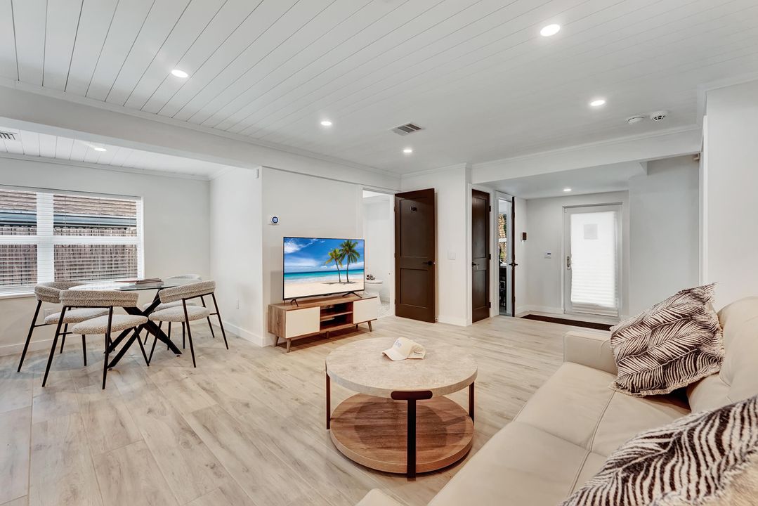 В аренду: $4,500 (3 спален, 2 ванн, 1107 Квадратных фут)