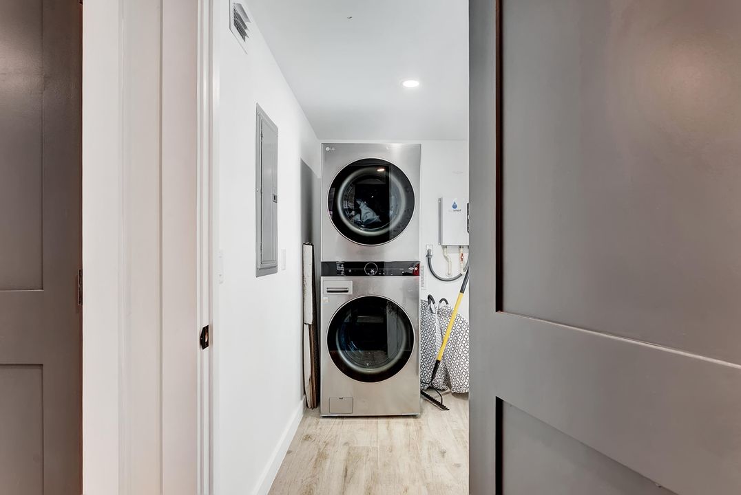 В аренду: $4,500 (3 спален, 2 ванн, 1107 Квадратных фут)