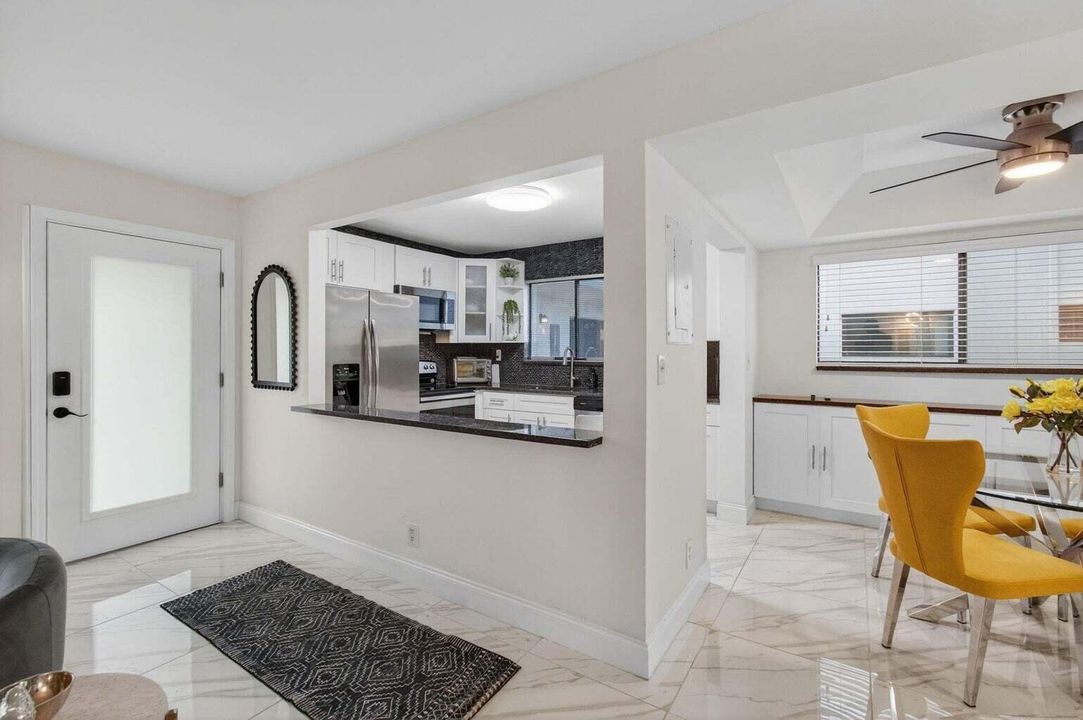 В аренду: $2,500 (2 спален, 2 ванн, 1100 Квадратных фут)