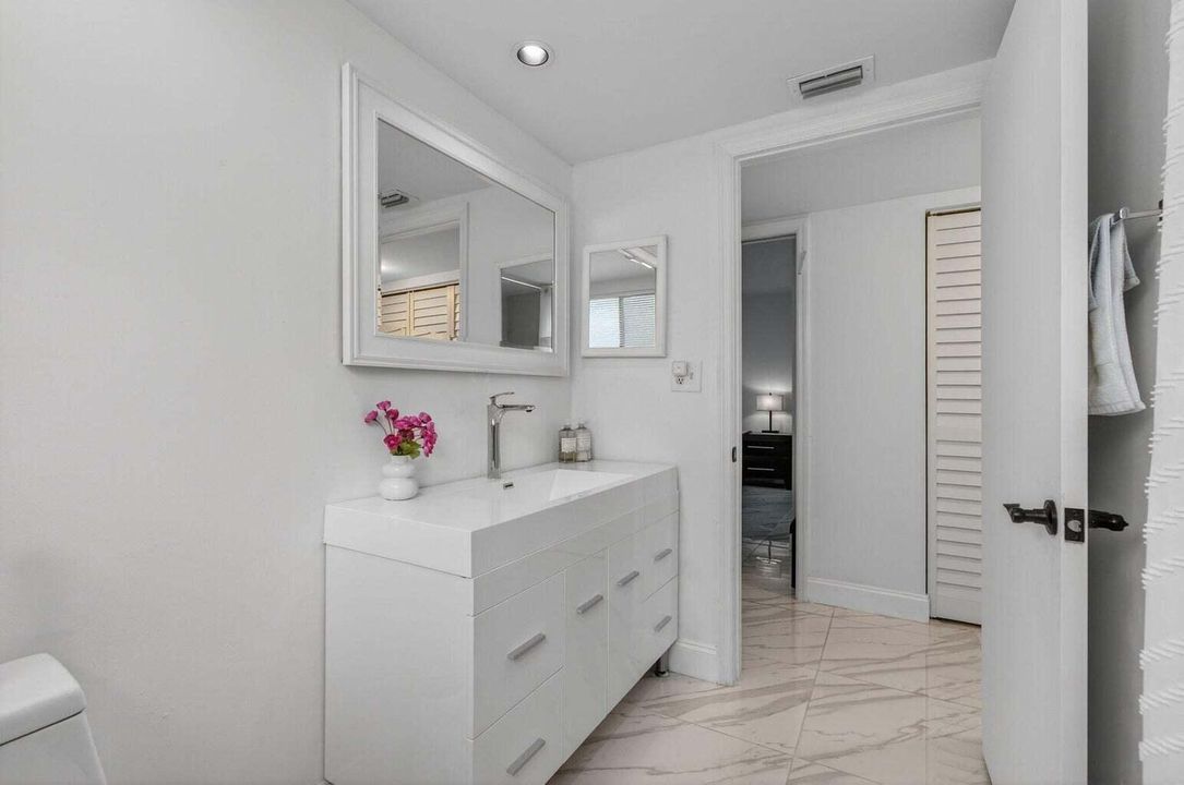 В аренду: $2,500 (2 спален, 2 ванн, 1100 Квадратных фут)