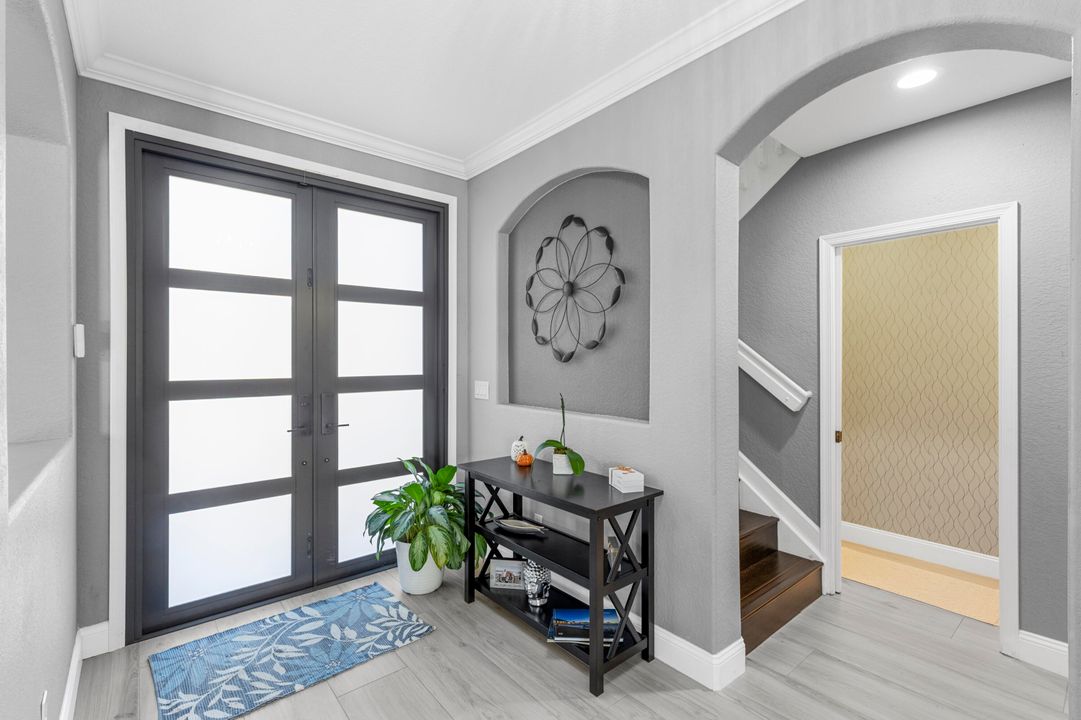 合同活跃: $699,000 (4 贝兹, 3 浴室, 3130 平方英尺)