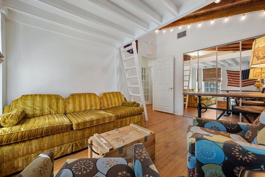 En Renta: $14,000 (4 camas, 3 baños, 2304 Pies cuadrados)