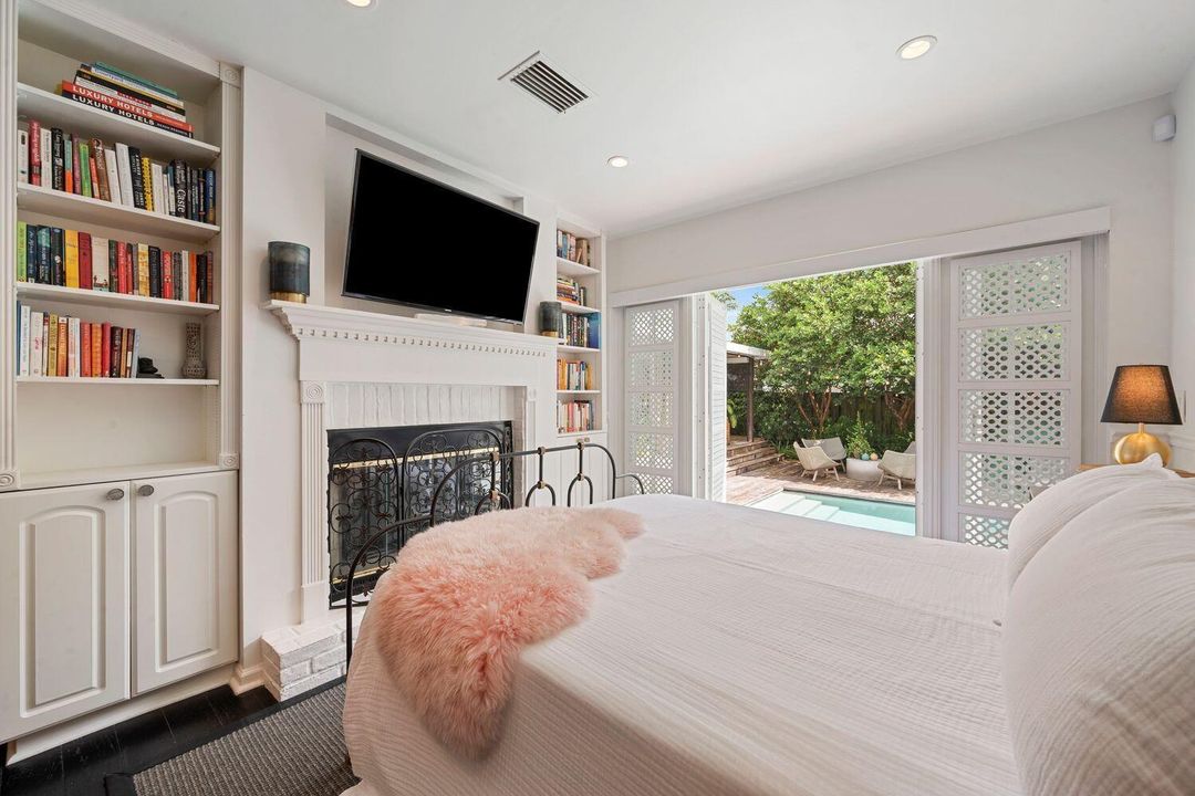 En Renta: $14,000 (4 camas, 3 baños, 2304 Pies cuadrados)