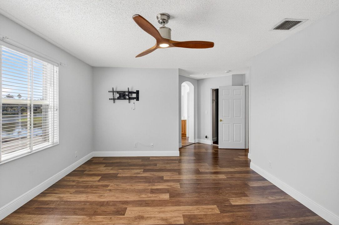 For Rent: $4,800 (4 beds, 3 baths, 2246 Square Feet)