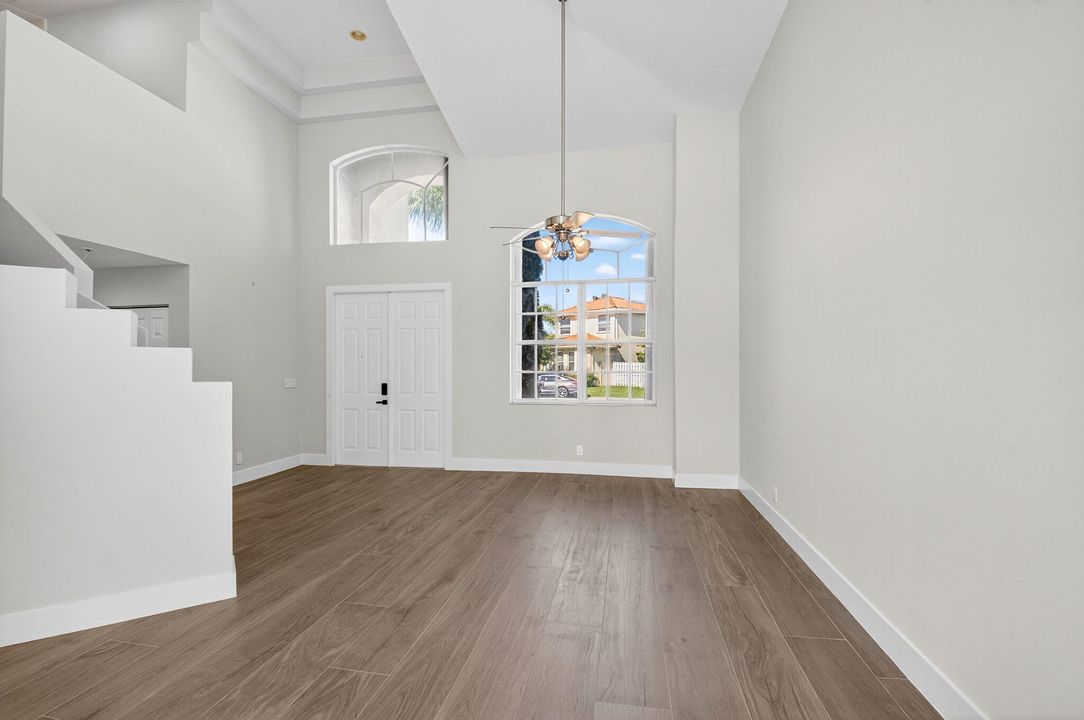 For Rent: $4,800 (4 beds, 3 baths, 2246 Square Feet)