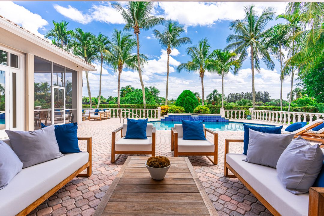 For Sale: $2,385,000 (5 beds, 4 baths, 4176 Square Feet)