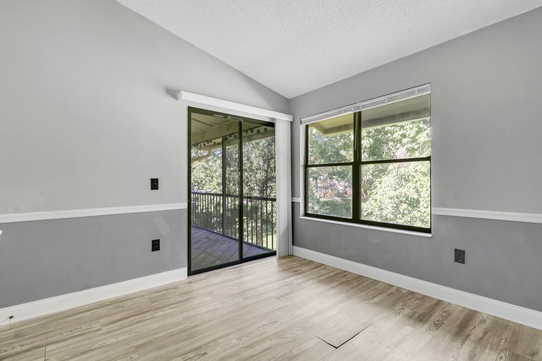 На продажу: $270,000 (3 спален, 2 ванн, 1300 Квадратных фут)