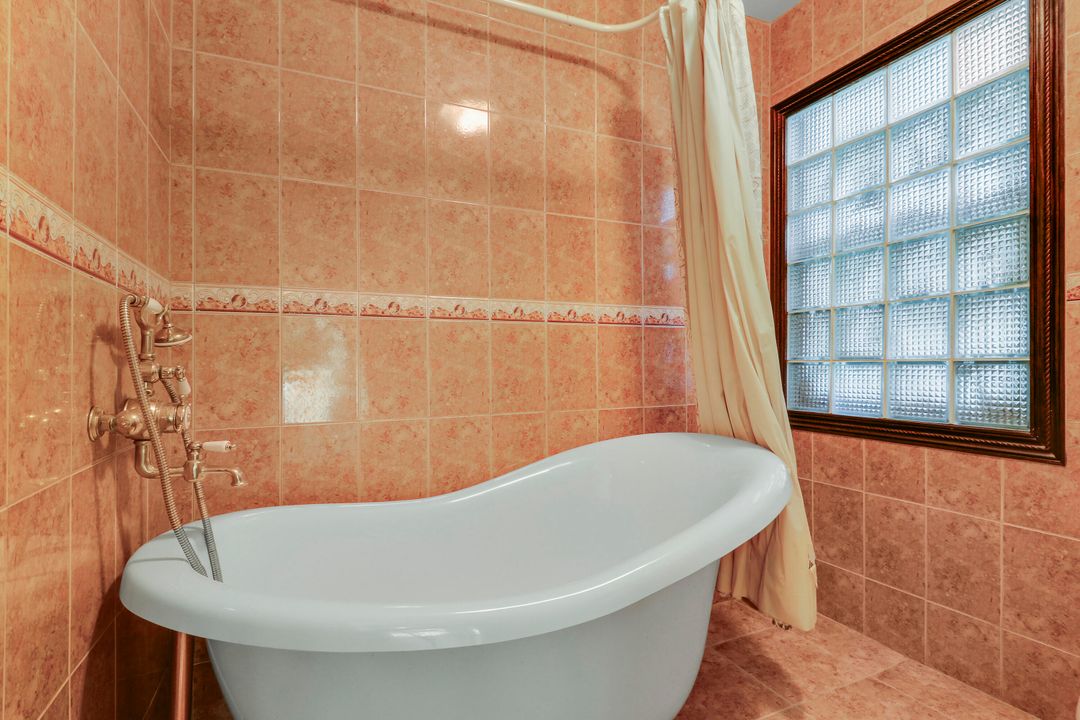 На продажу: $270,000 (3 спален, 2 ванн, 1300 Квадратных фут)