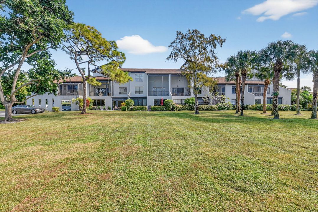 En Venta: $649,000 (3 camas, 2 baños, 1864 Pies cuadrados)