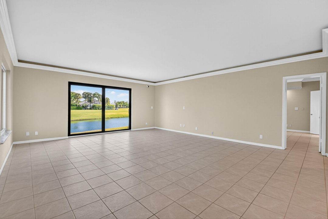 En Venta: $649,000 (3 camas, 2 baños, 1864 Pies cuadrados)